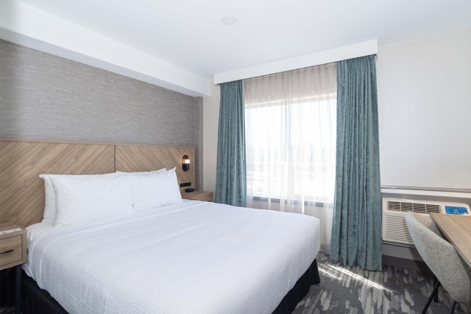 Sandman Hotel Quesnel Eksteriør billede