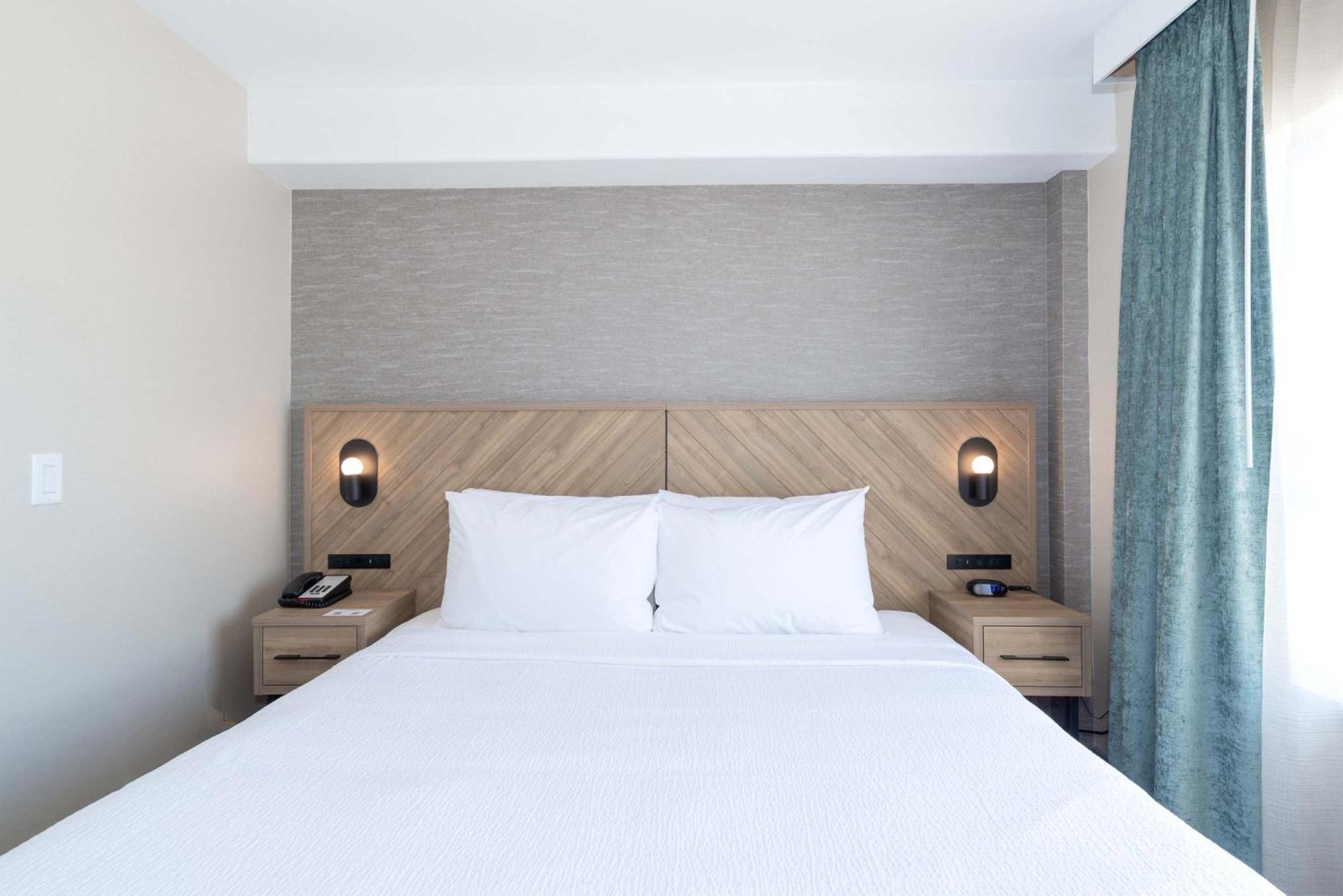 Sandman Hotel Quesnel Eksteriør billede