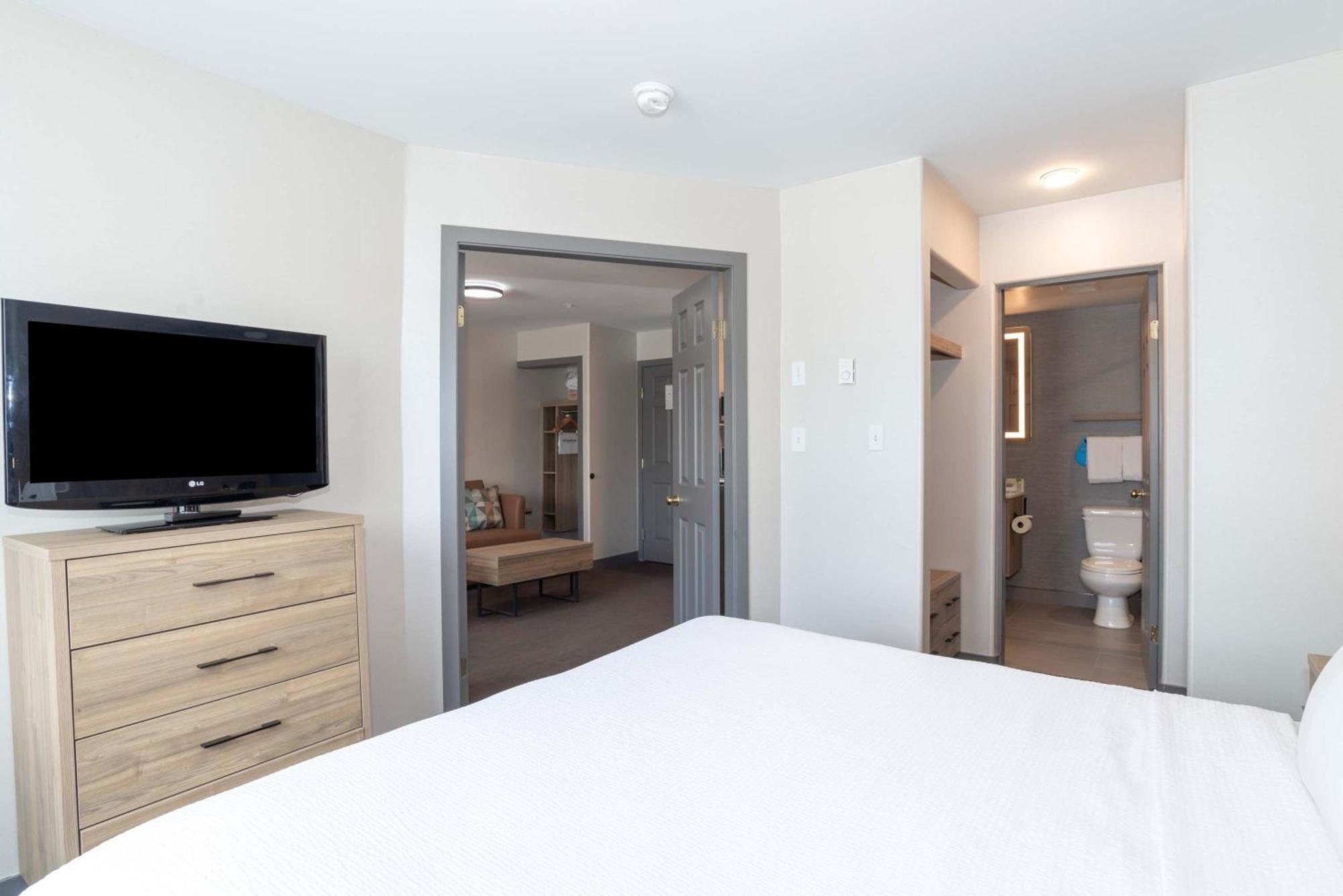 Sandman Hotel Quesnel Eksteriør billede