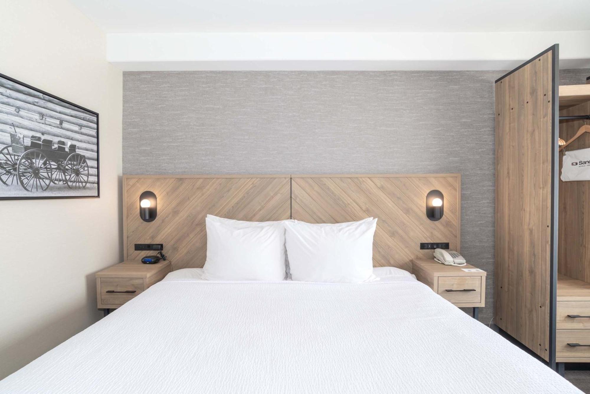Sandman Hotel Quesnel Eksteriør billede
